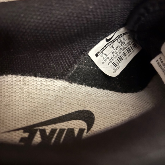 Women’s Nike Cortez Size: 7.5 - Picture 4 of 7